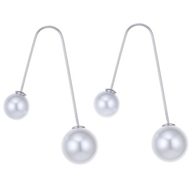 Silver pearl drop earring